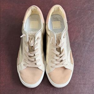 Dolce Vita Women's Beige & Blush Mixed-Material Lace-Up Sneakers, size 7